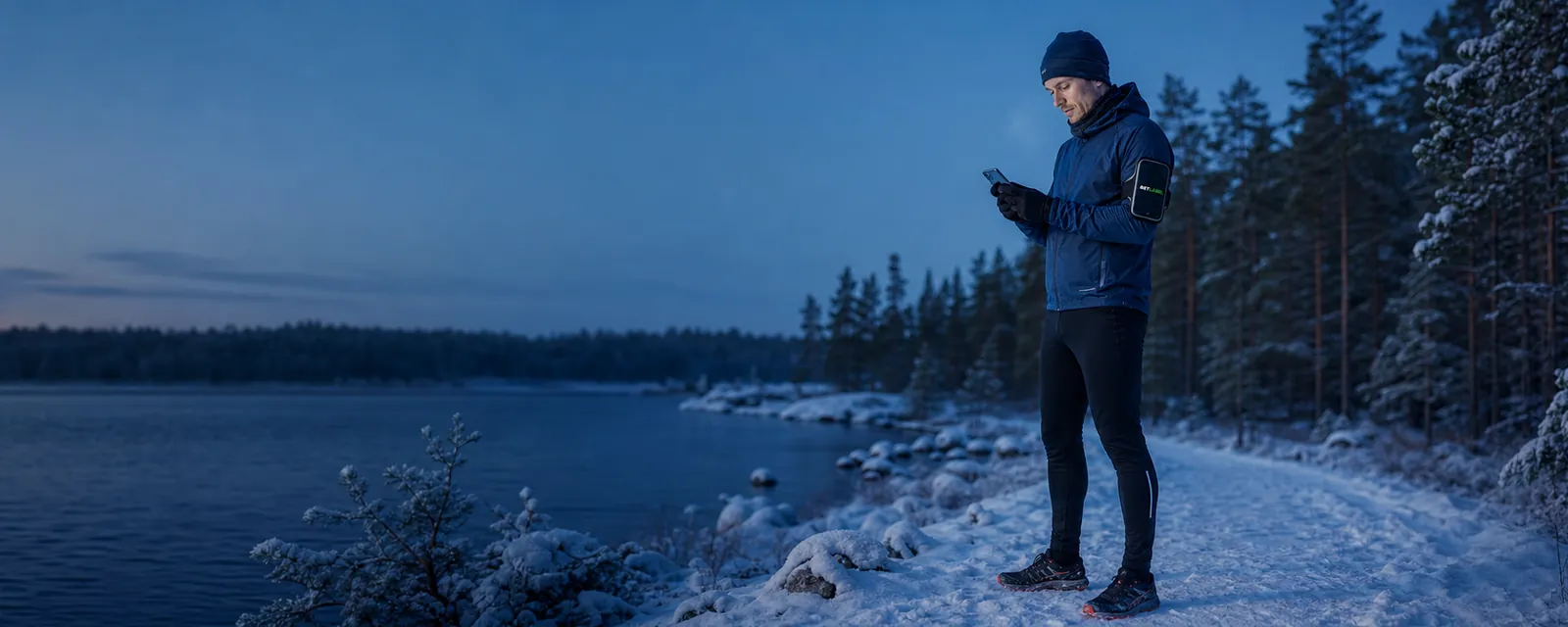Adult Finnish runners using a smartphone